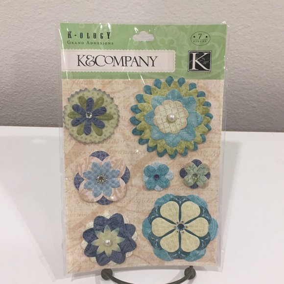 K&Company Scrapbook Blue "Flowers" 3D Stickers - Picture 1 of 1